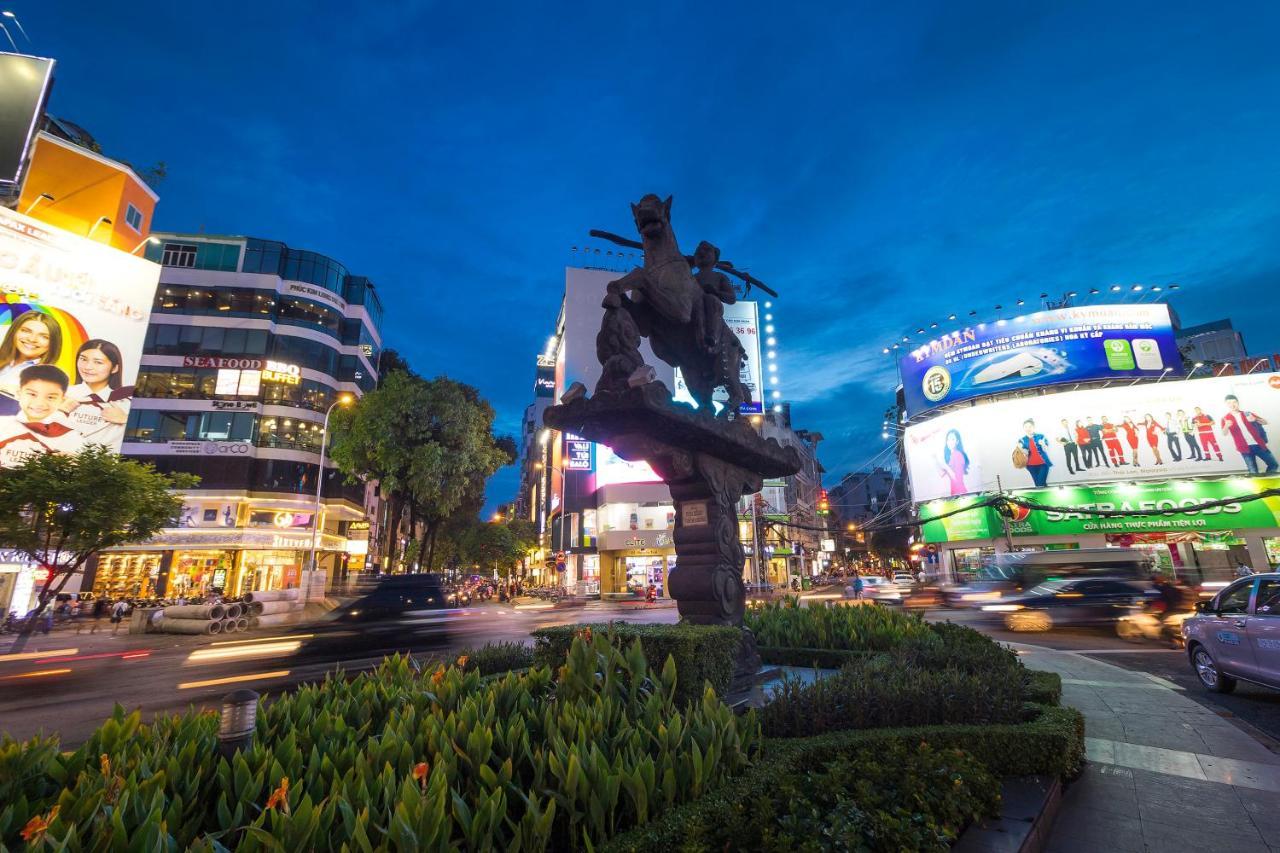 Saigon Night Hotel Хошимін Екстер'єр фото